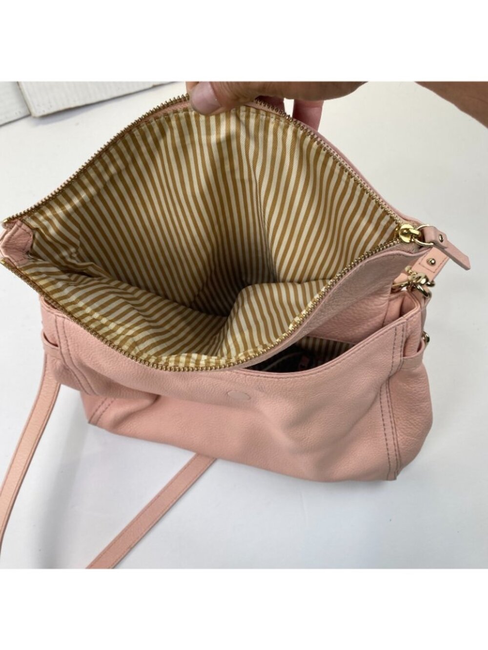 Light Pink Pebbled "Kate Spade" Crossbody Bag And DustBag - Picture 14 of 16